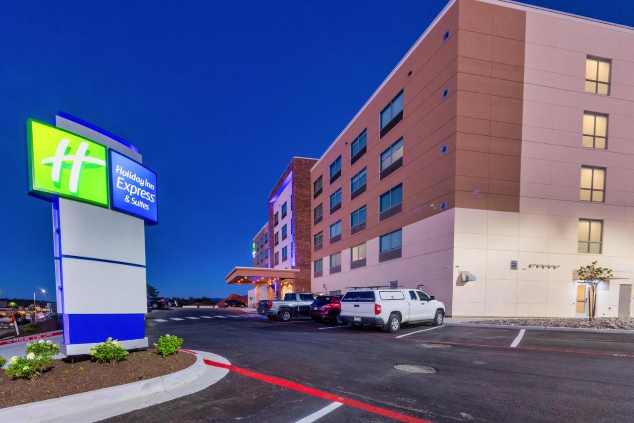 Holiday Inn Express & Suites - Harrisonburg University Area By Ihg Екстериор снимка