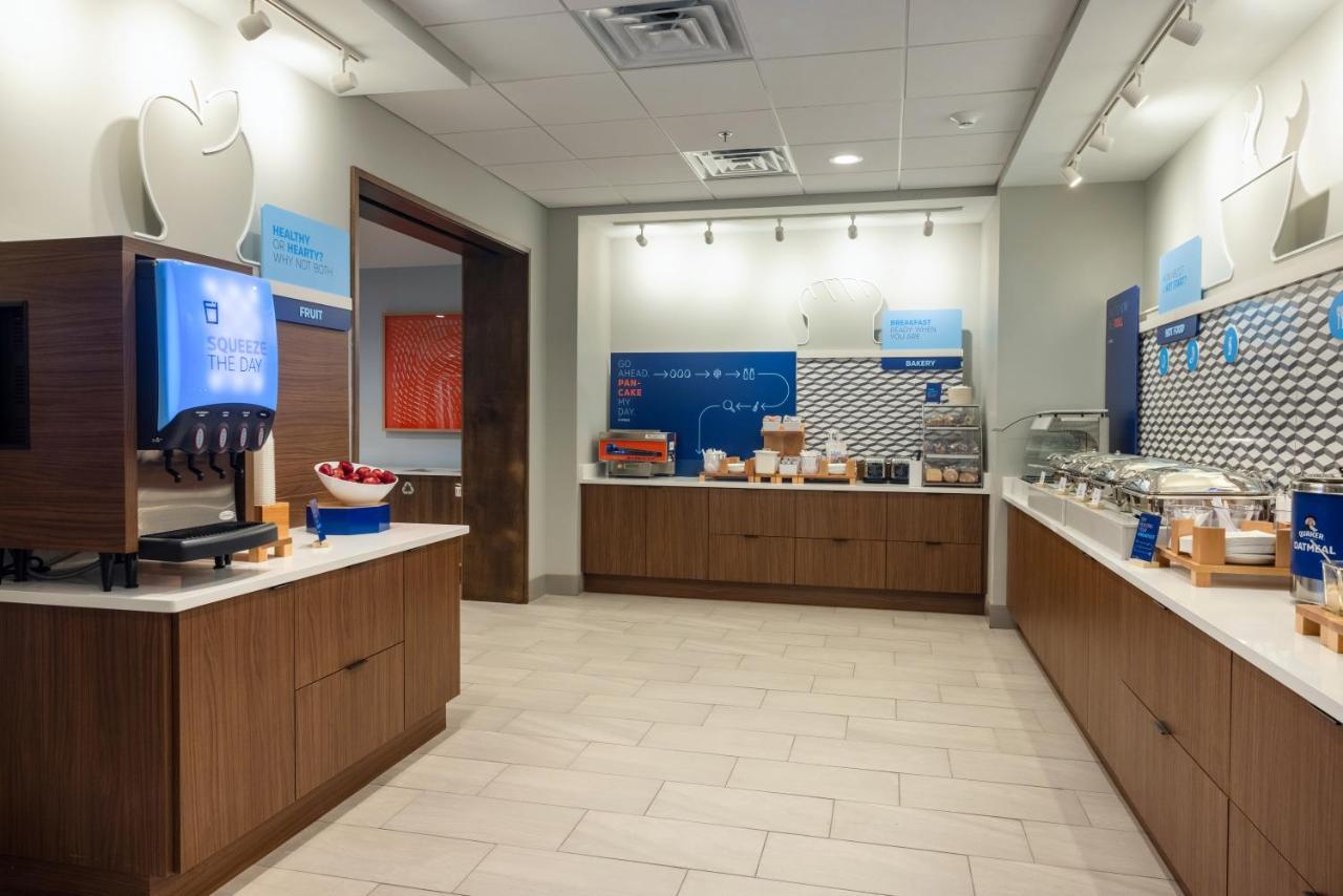 Holiday Inn Express & Suites - Harrisonburg University Area By Ihg Екстериор снимка