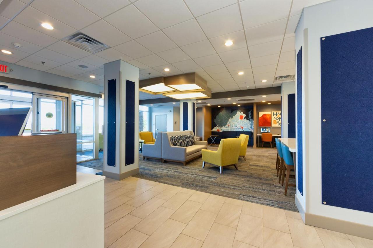 Holiday Inn Express & Suites - Harrisonburg University Area By Ihg Екстериор снимка