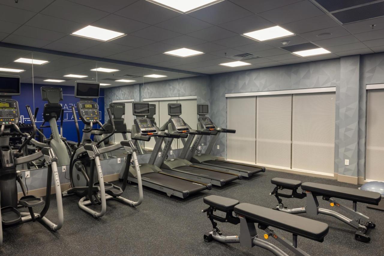 Holiday Inn Express & Suites - Harrisonburg University Area By Ihg Екстериор снимка