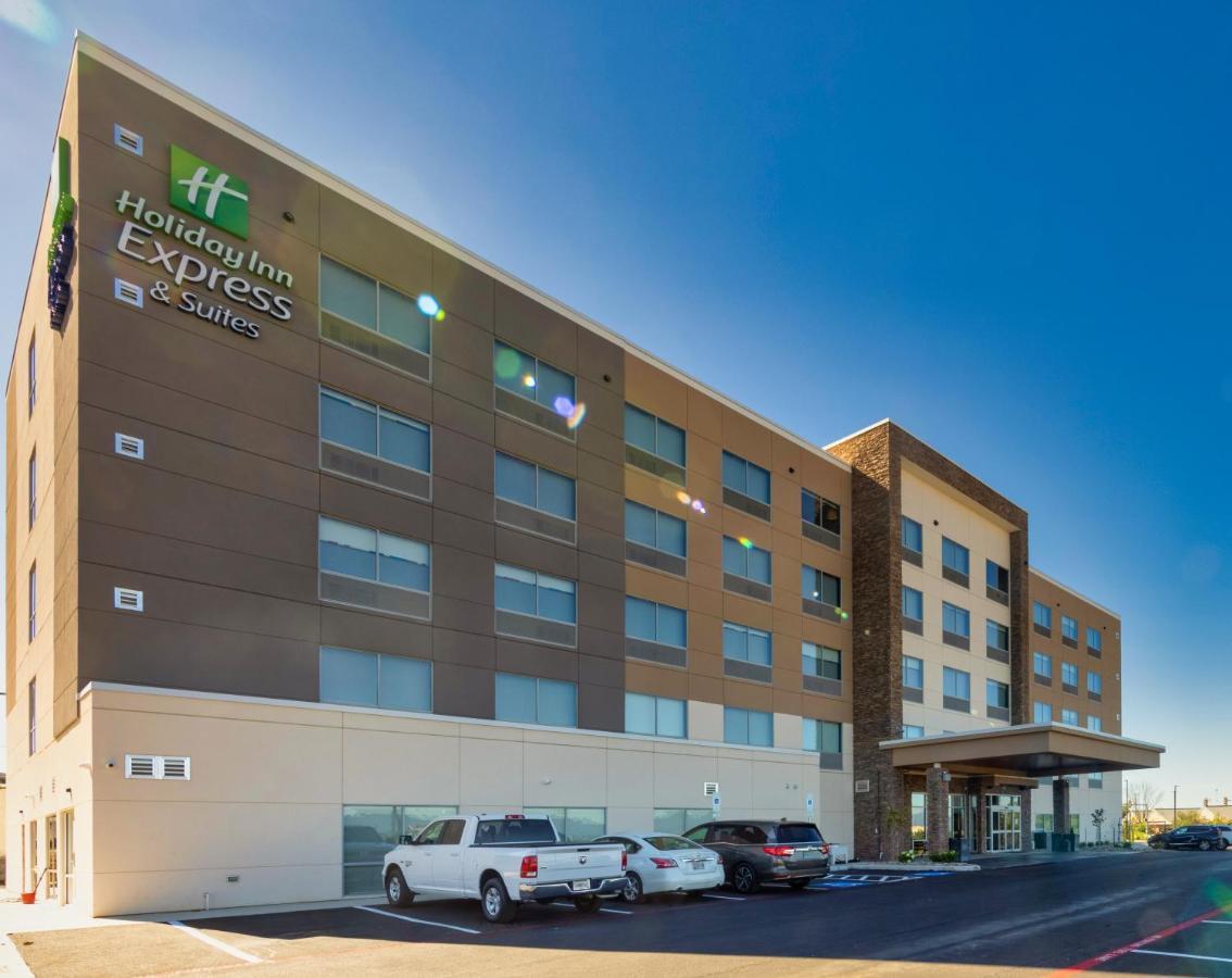 Holiday Inn Express & Suites - Harrisonburg University Area By Ihg Екстериор снимка