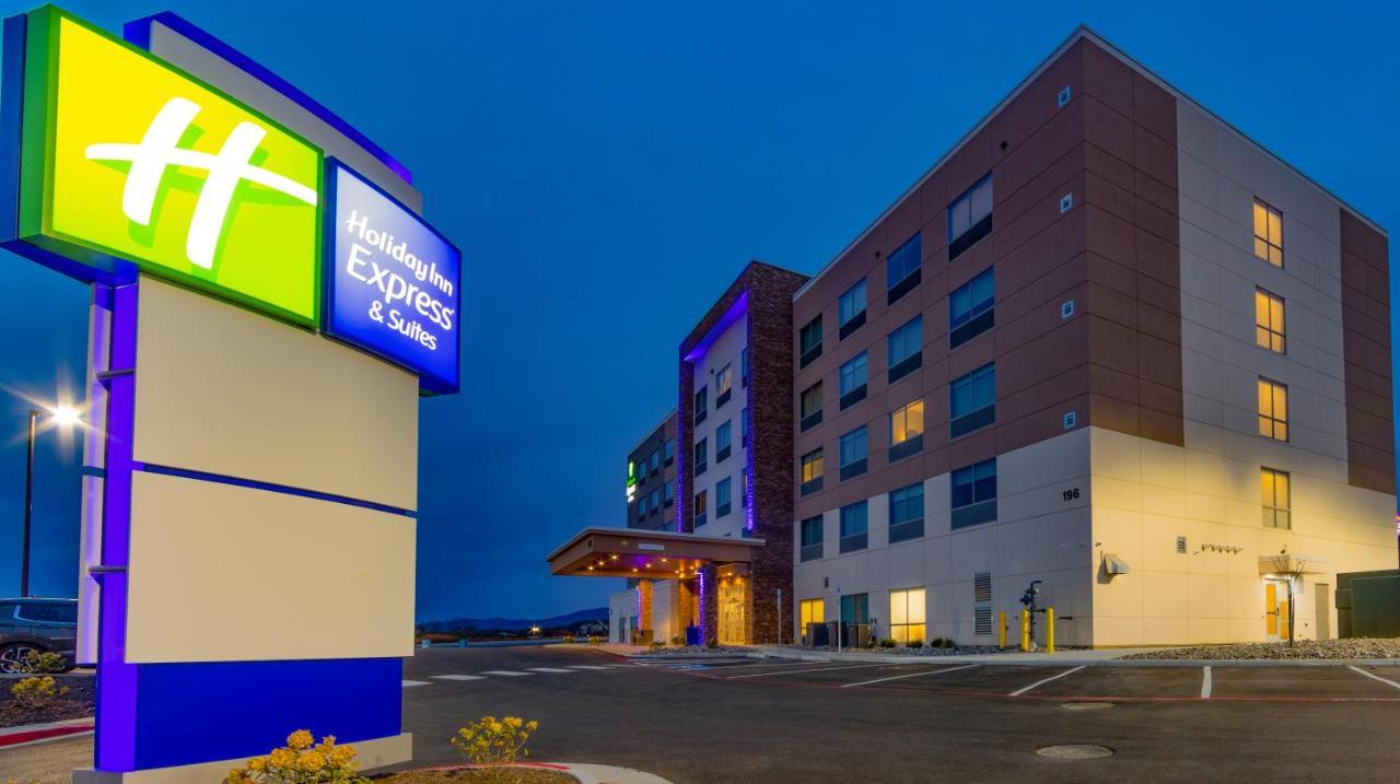 Holiday Inn Express & Suites - Harrisonburg University Area By Ihg Екстериор снимка