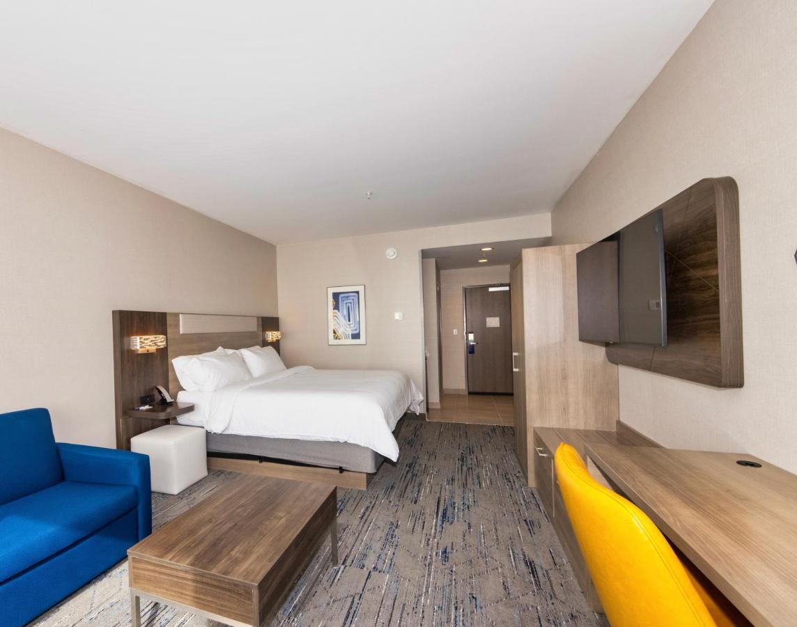 Holiday Inn Express & Suites - Harrisonburg University Area By Ihg Екстериор снимка